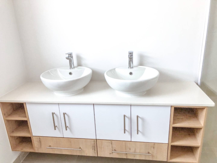 To Let 3 Bedroom Property for Rent in Dana Bay Western Cape